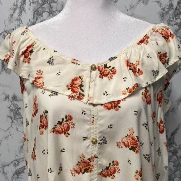 No Boundaries Women’s Flower Print Blouse Size XXL - Picture 3 of 11